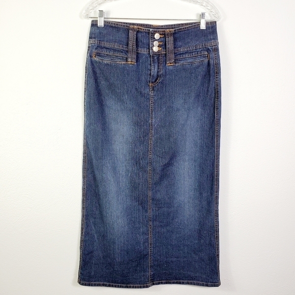 ZOEY BETH DENIM SKIRT - Picture 1 of 8